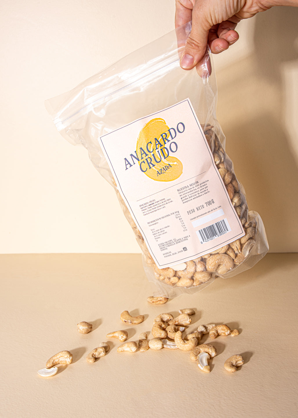 Raw cashews 700g