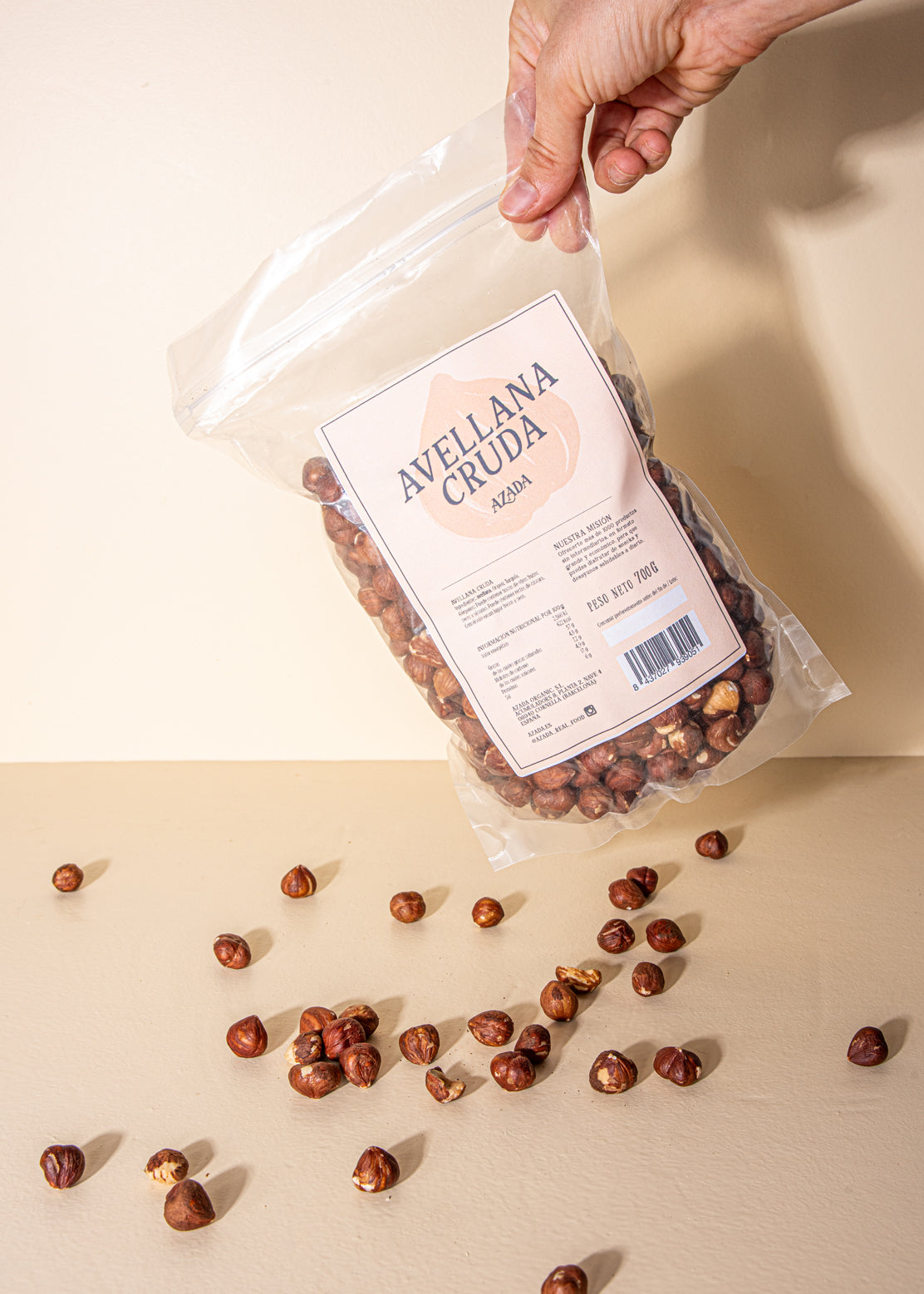 Raw hazelnuts 700g