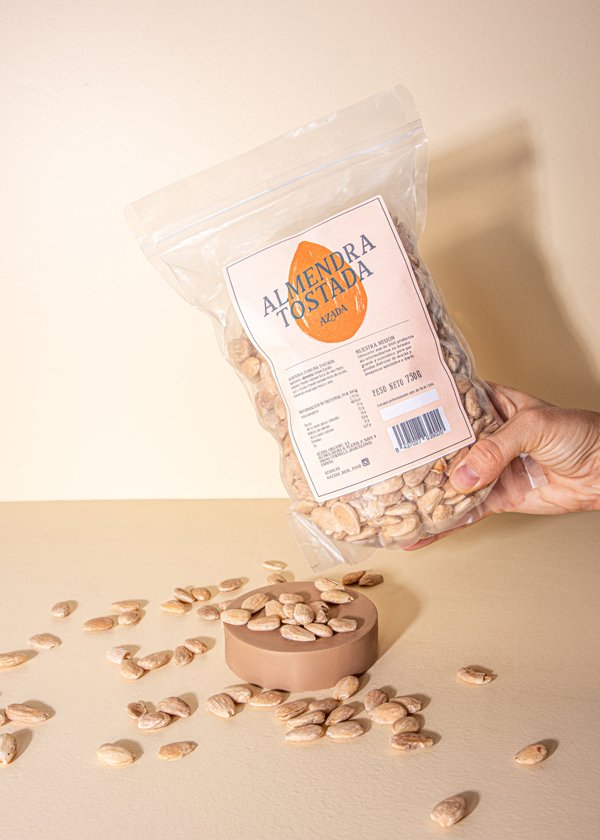 Roasted almonds 750g